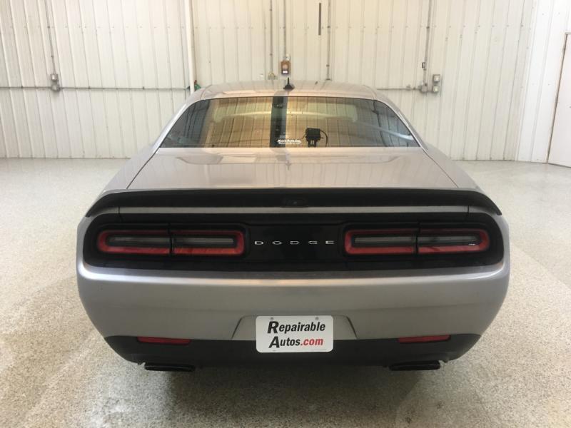 Dodge Challenger  2016
