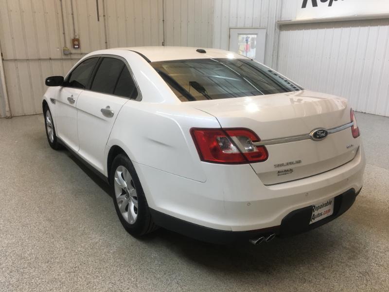 Ford Taurus  2012