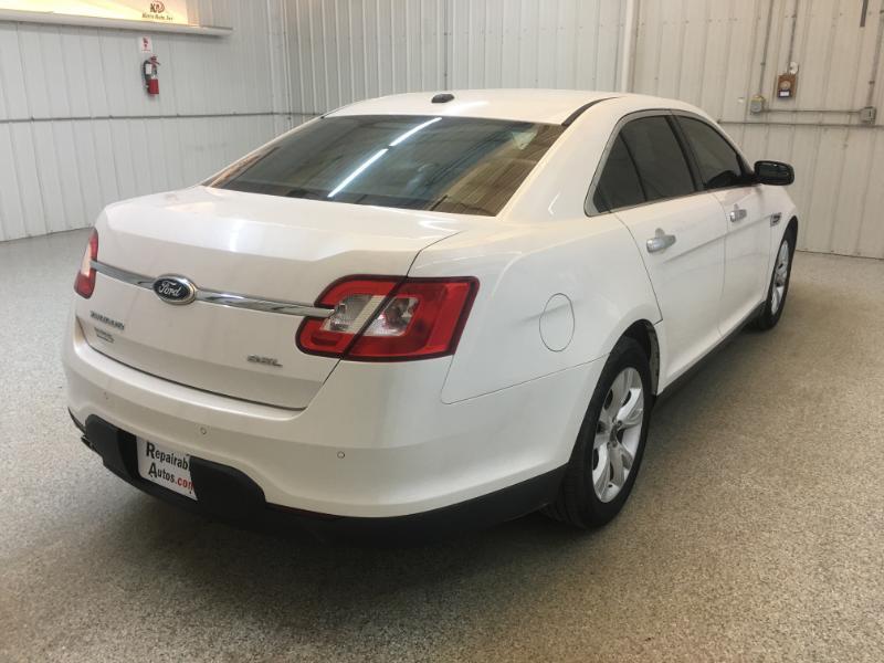 Ford Taurus  2012