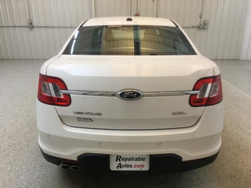 Ford Taurus  2012