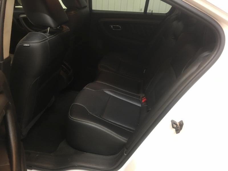 Ford Taurus  2012