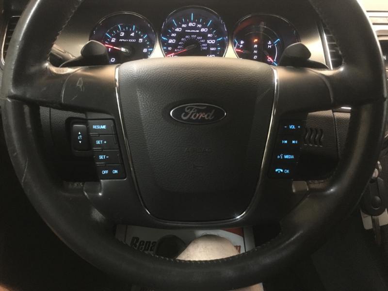 Ford Taurus  2012
