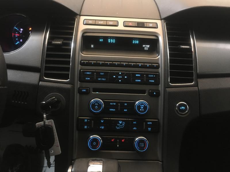 Ford Taurus  2012