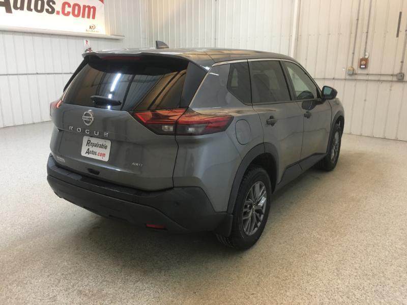 Nissan Rogue  2021