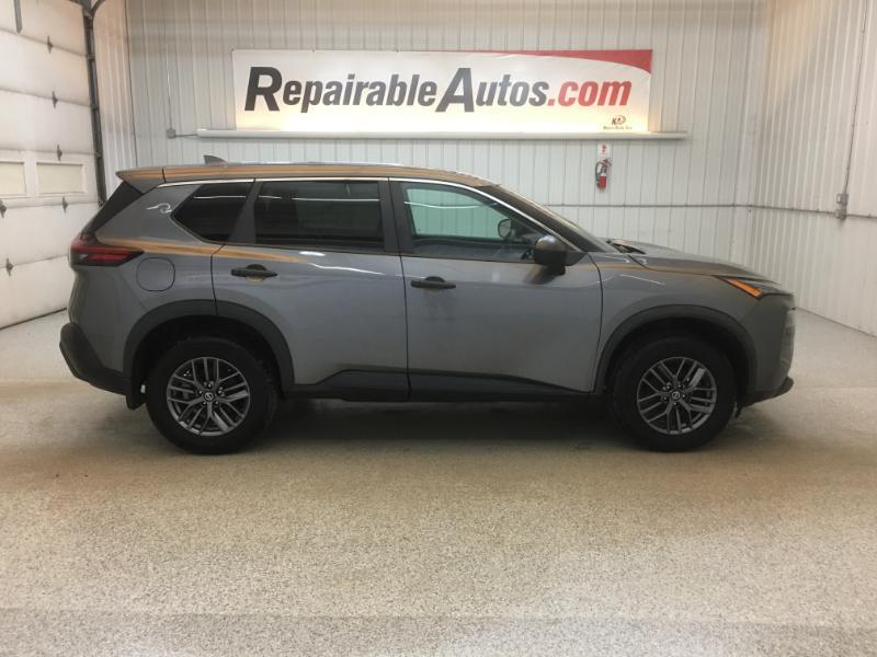 Nissan Rogue  2021