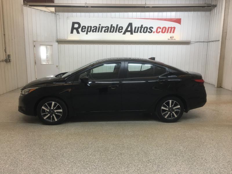 Nissan Versa  2025