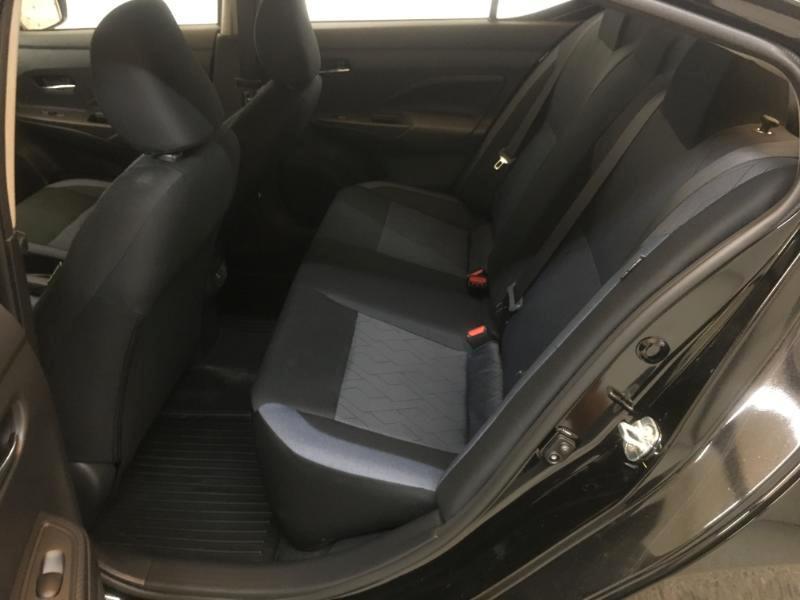 Nissan Versa  2025