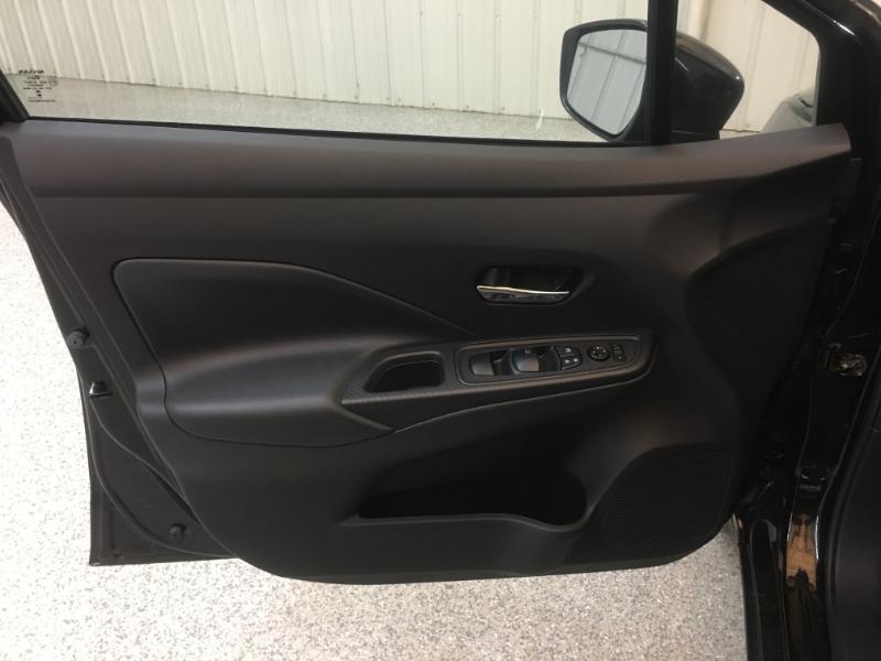 Nissan Versa  2025