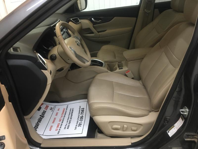 Nissan Rogue  2015
