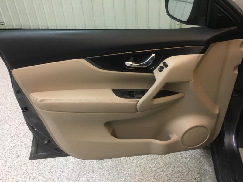 Nissan Rogue  2015