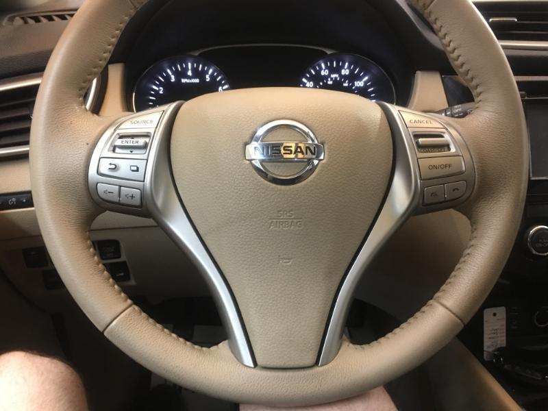 Nissan Rogue  2015