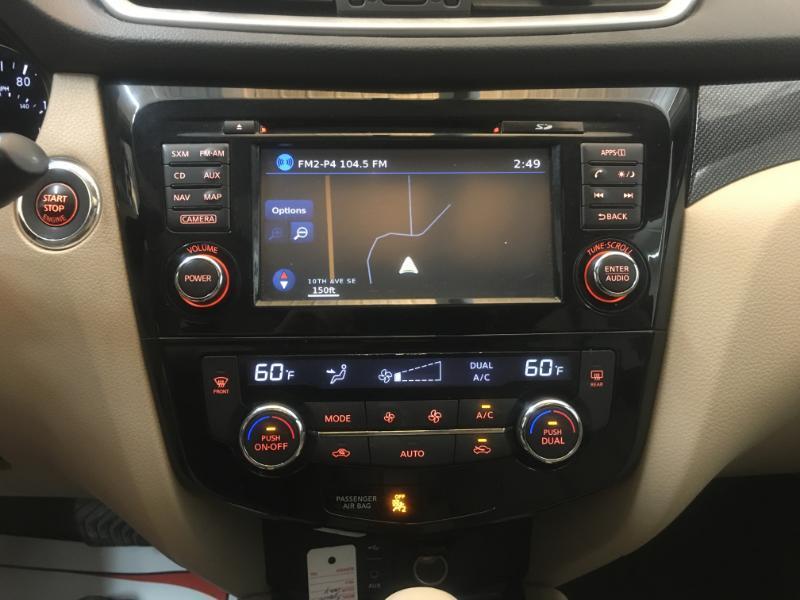 Nissan Rogue  2015