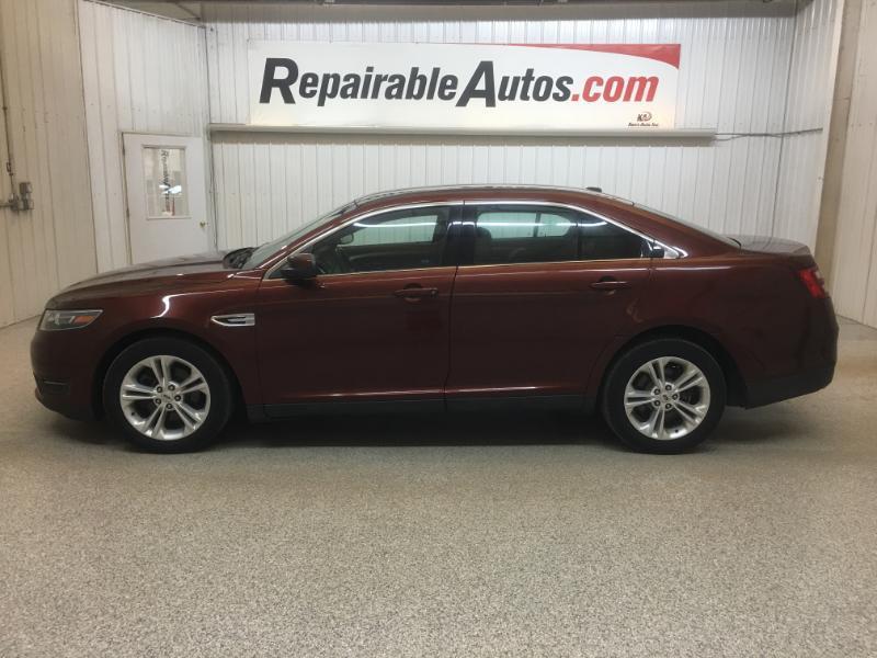Ford Taurus  2015