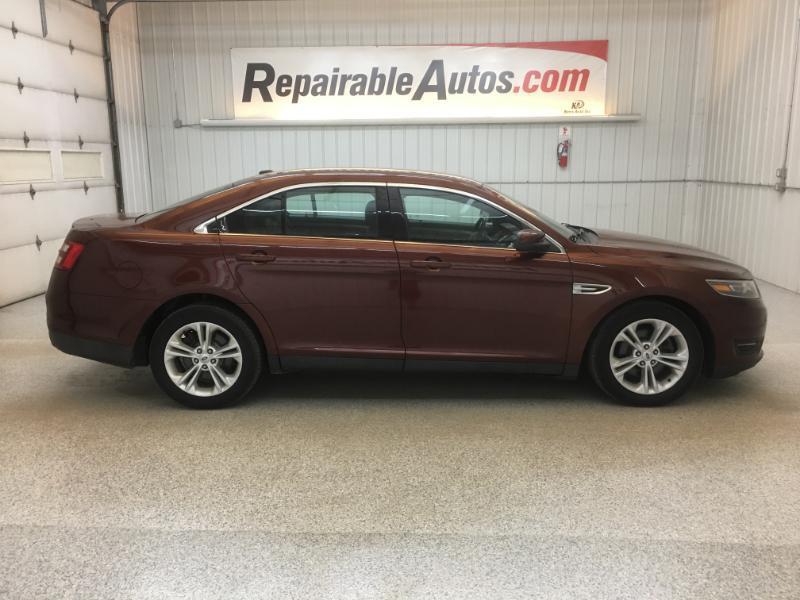Ford Taurus  2015