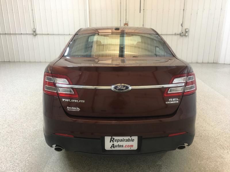 Ford Taurus  2015