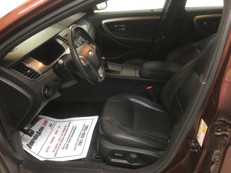 Ford Taurus  2015
