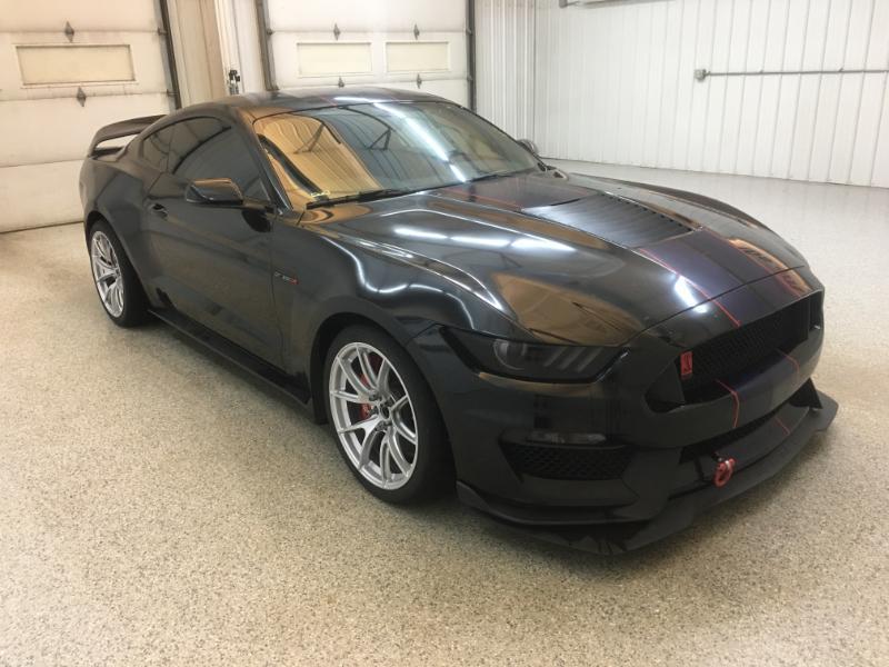Ford Shelby GT350  2019