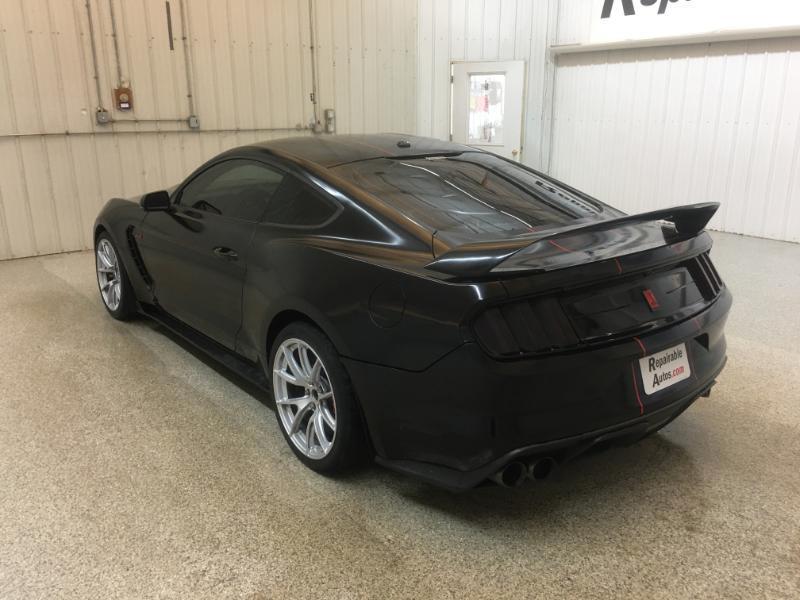 Ford Shelby GT350  2019