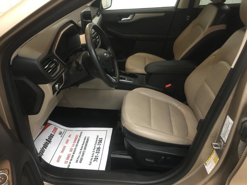 Ford Escape  2021