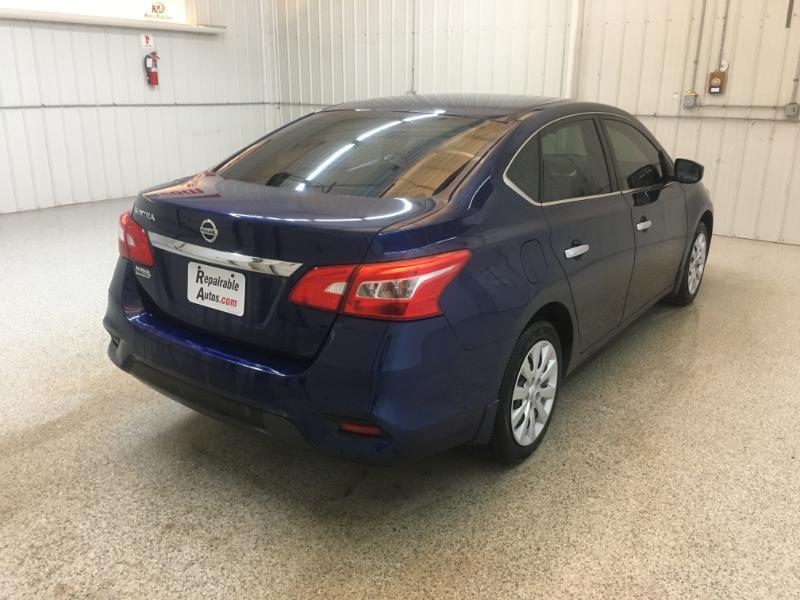 Nissan Sentra  2017