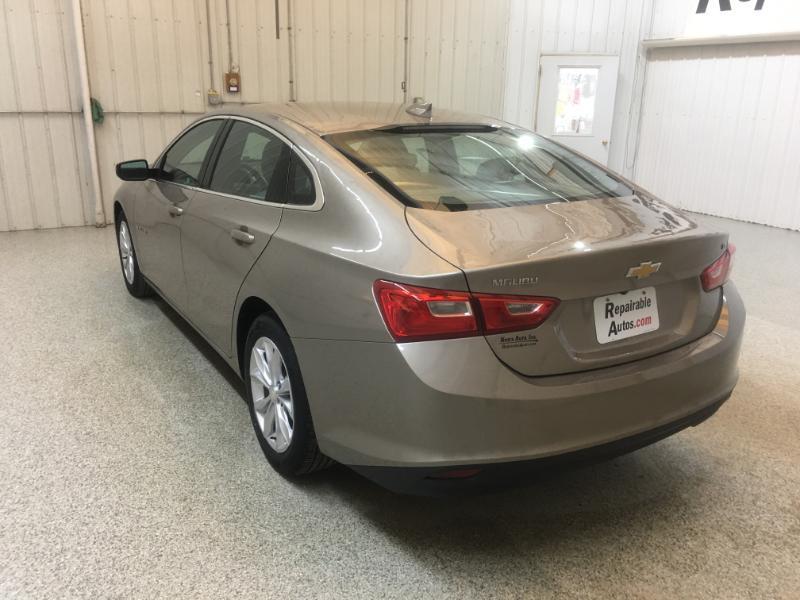 Chevrolet Malibu  2023