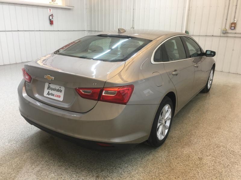 Chevrolet Malibu  2023