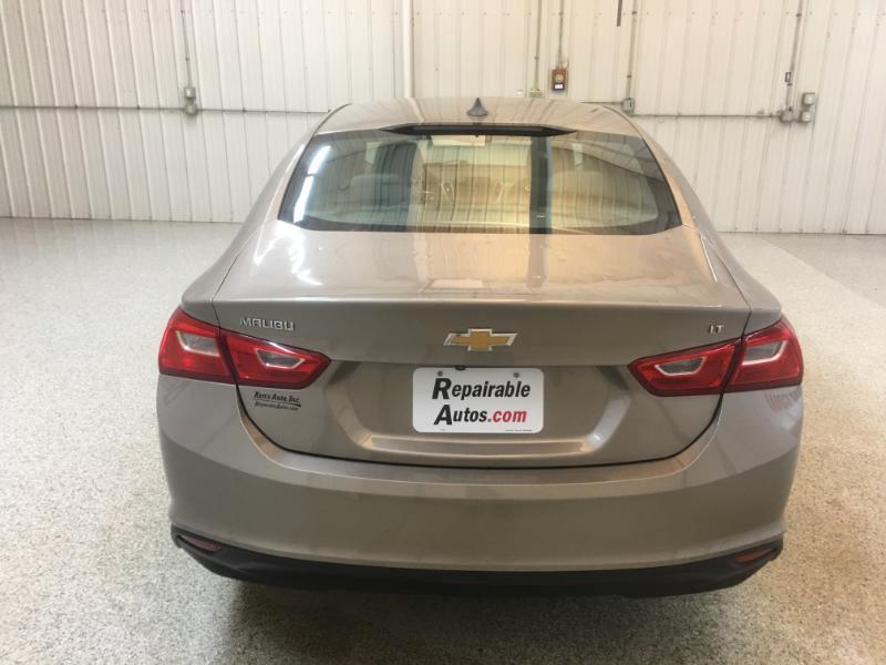 Chevrolet Malibu  2023