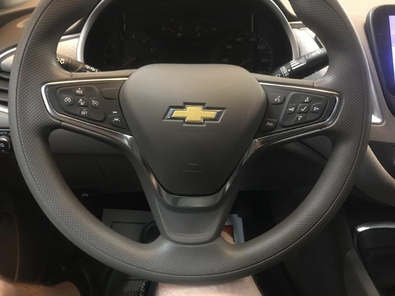 Chevrolet Malibu  2023