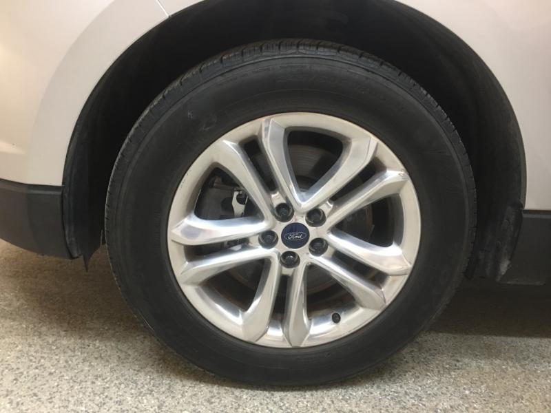 Ford Edge  2015