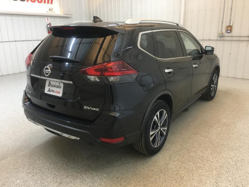 Nissan Rogue  2020