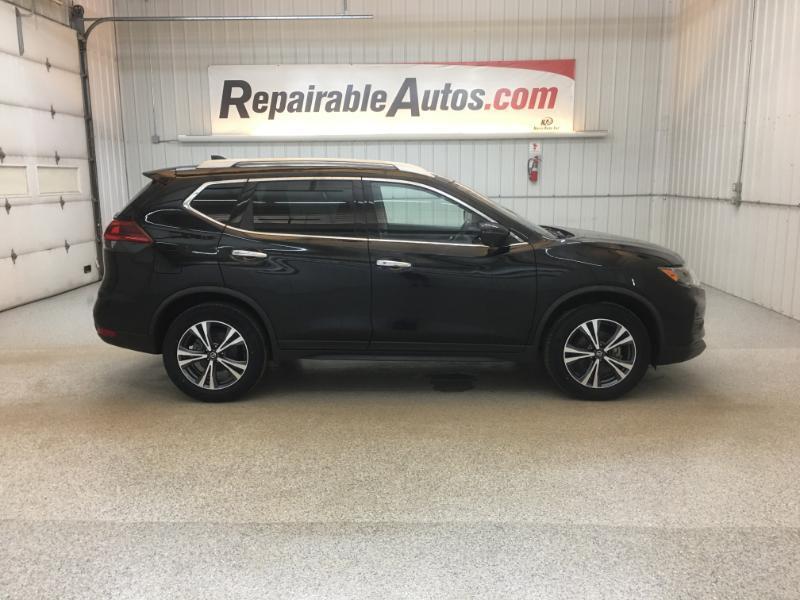 Nissan Rogue  2020