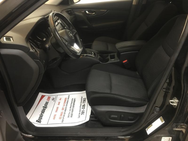 Nissan Rogue  2020