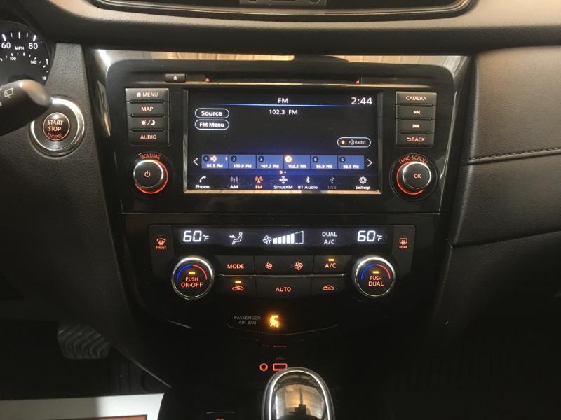 Nissan Rogue  2020