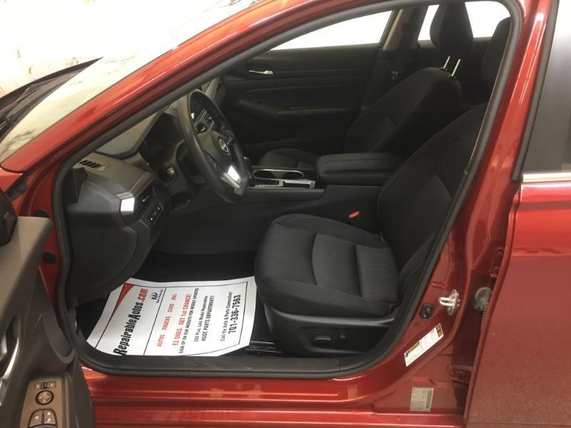 Nissan Altima  2024