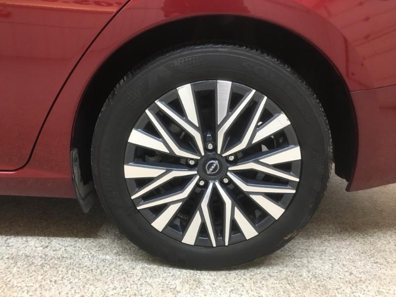 Nissan Altima  2024
