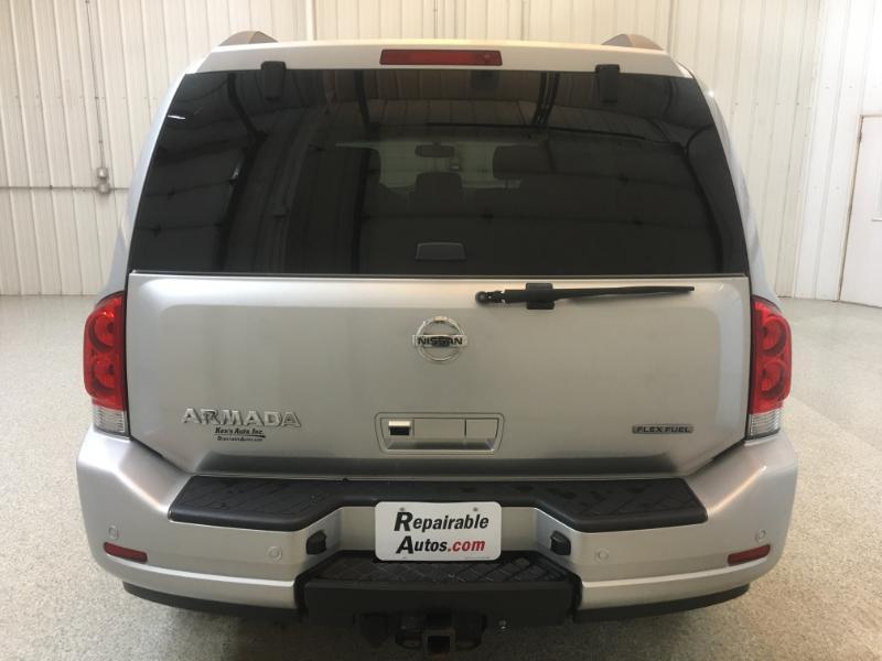 Nissan Armada  2015