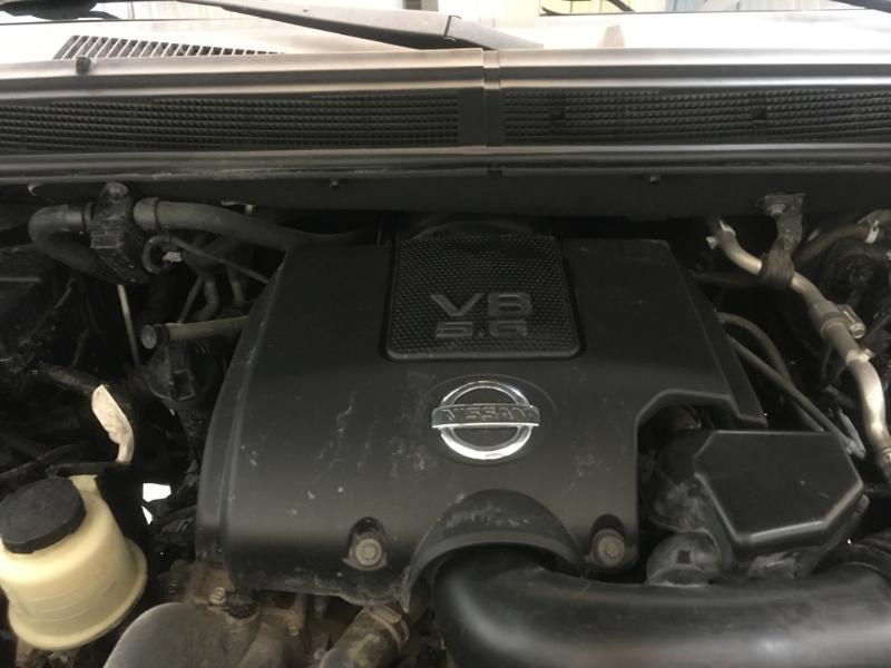 Nissan Armada  2015