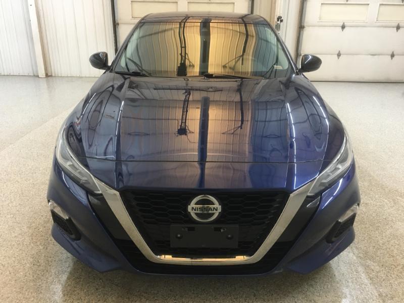 Nissan Altima  2022