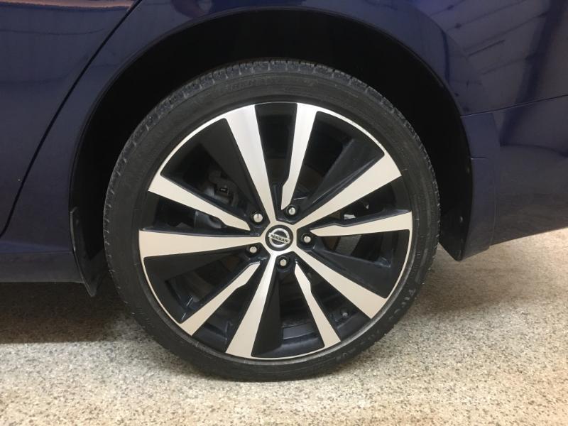 Nissan Altima  2022