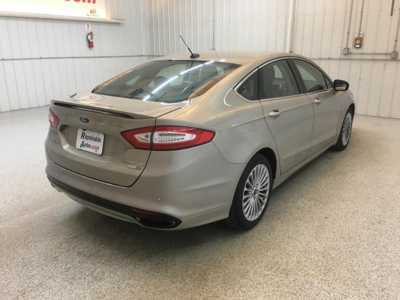 Ford Fusion  2016