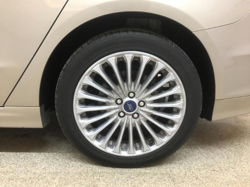 Ford Fusion  2016