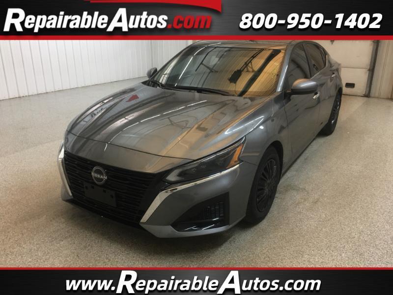 Nissan Altima  2023
