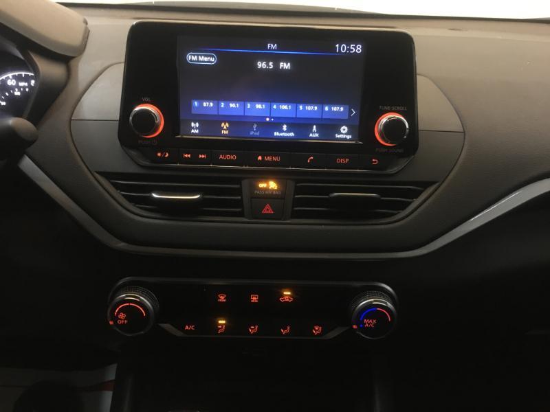 Nissan Altima  2023