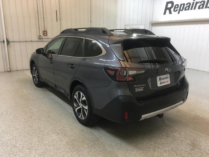Subaru Outback  2022