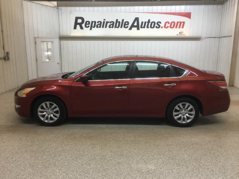 Nissan Altima  2014