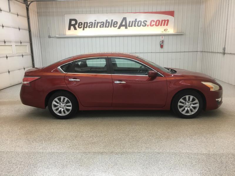 Nissan Altima  2014