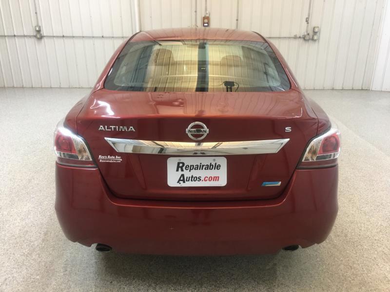 Nissan Altima  2014