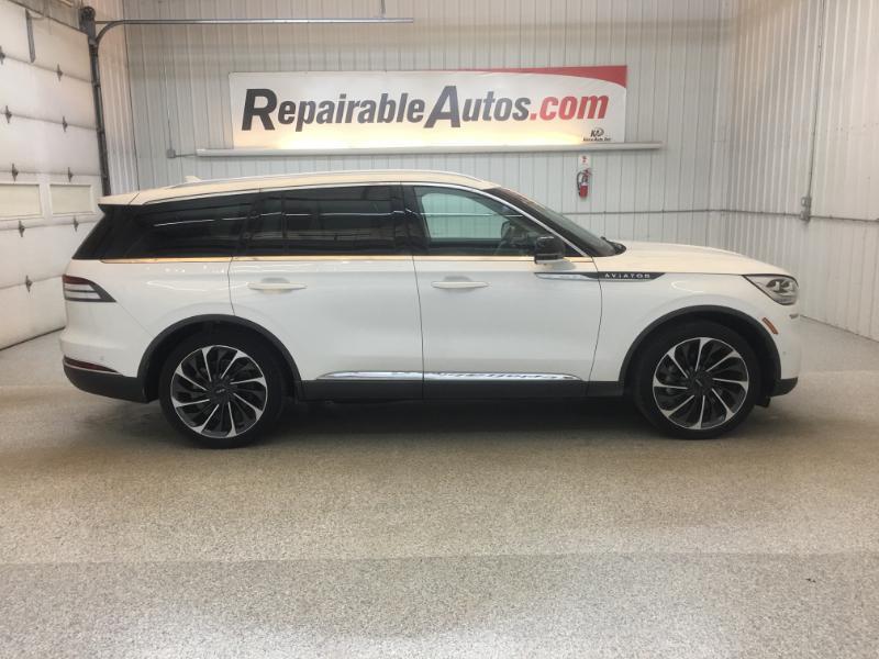Lincoln Aviator  2020