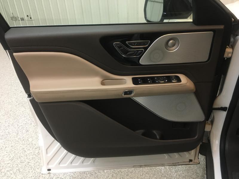 Lincoln Aviator  2020