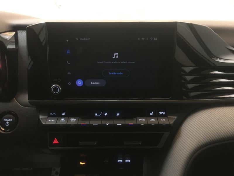 Toyota Camry Hybrid  2026